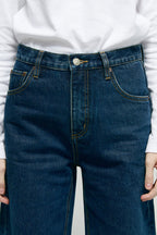 Slope Curve Jeans
