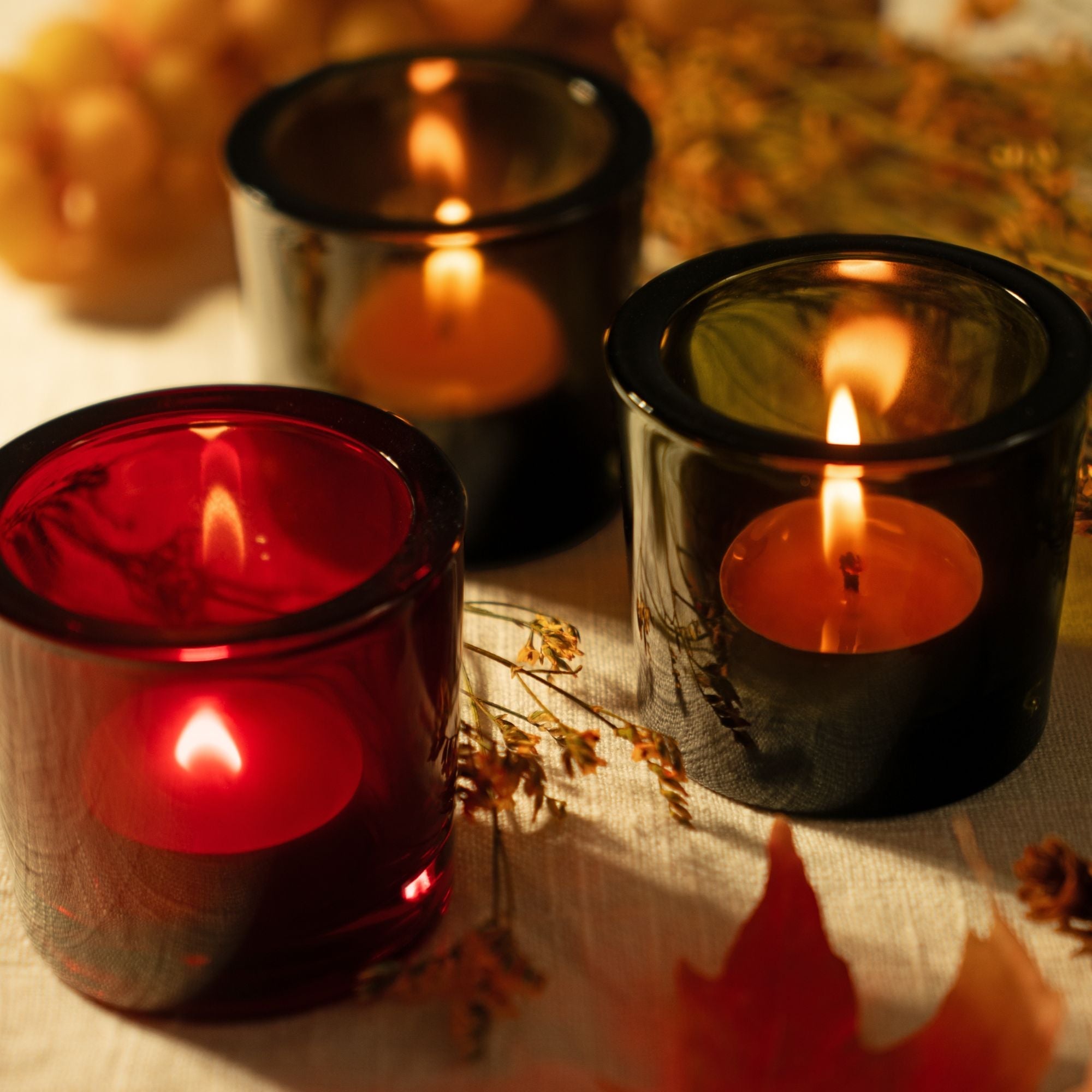 Pure Beeswax Tea Lights – Non-Toxic Clean Burning Candles